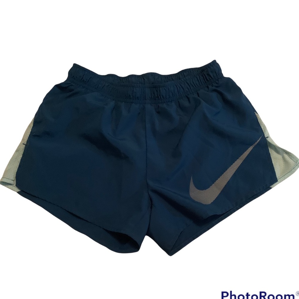 Nike running shorts seagreen
